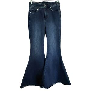 Free People - We The Free CRVY Ma Cherie Flare Jeans – Women’s Size 26
